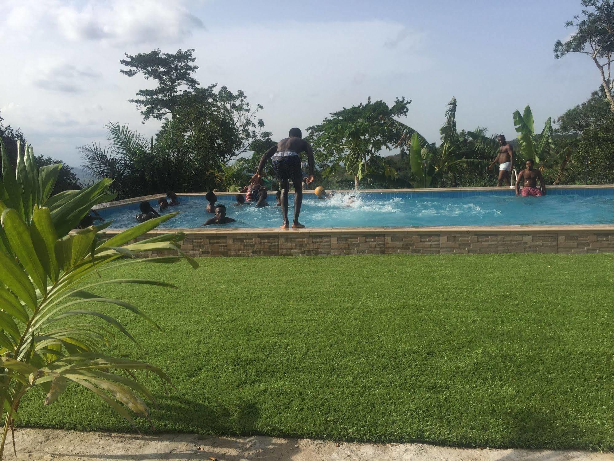 Sweet Mother Eco Resort Aburi 外观 照片